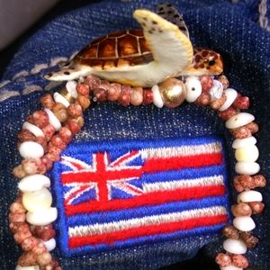 HAWAIIAN Shell Bracelet